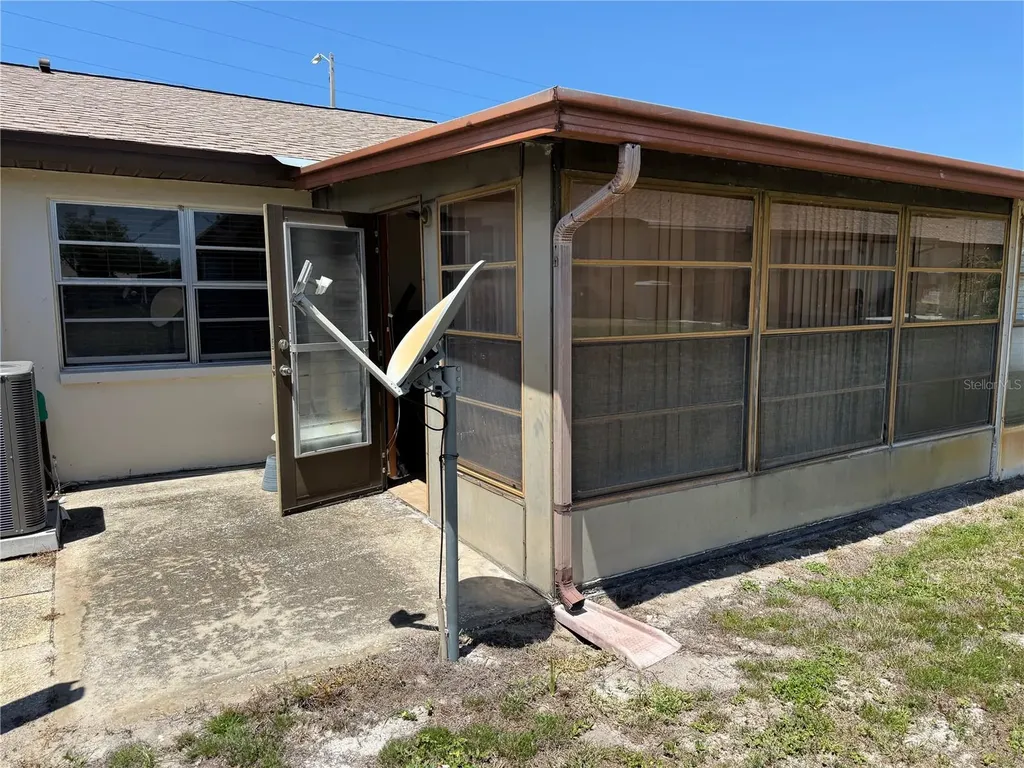 24862 Us Highway 19 N Clearwater FL 33763