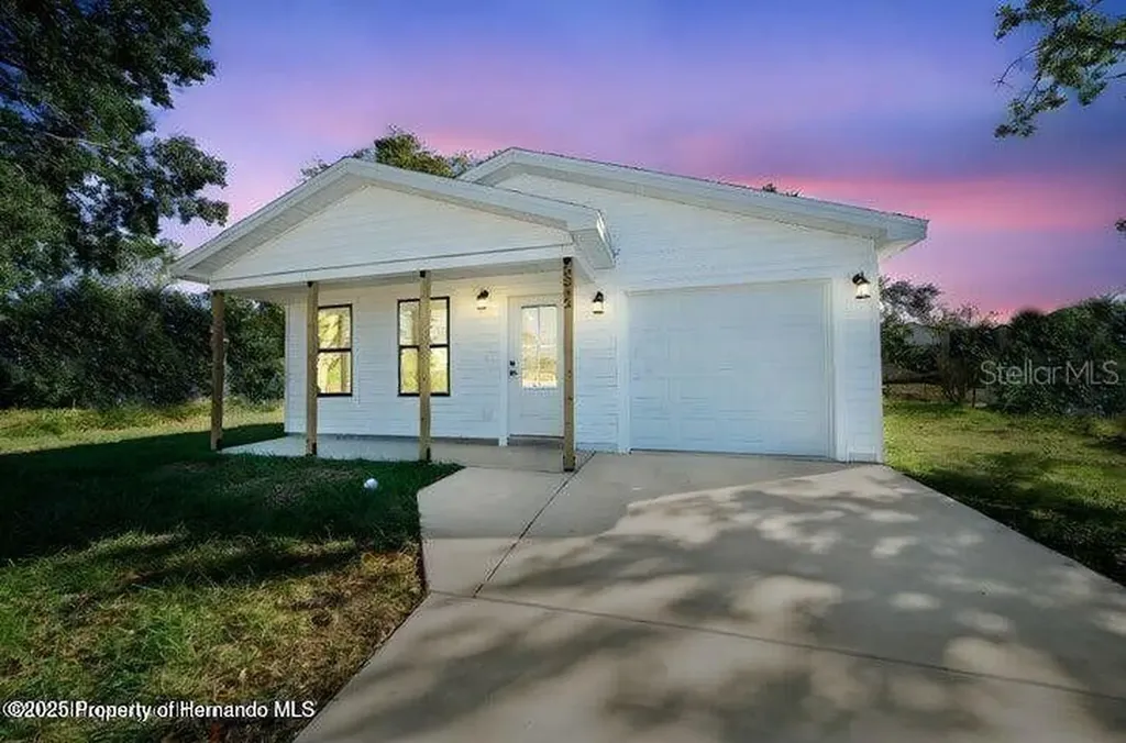 6356 Mariner Boulevard Spring Hill FL 34609