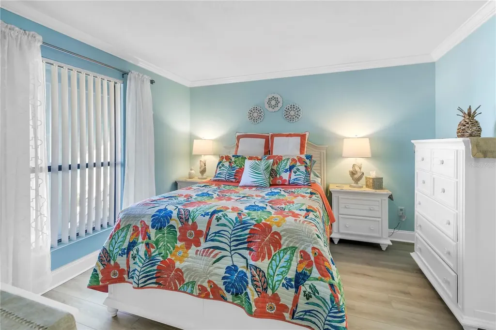 455 Alt 19 S Palm Harbor FL 34683