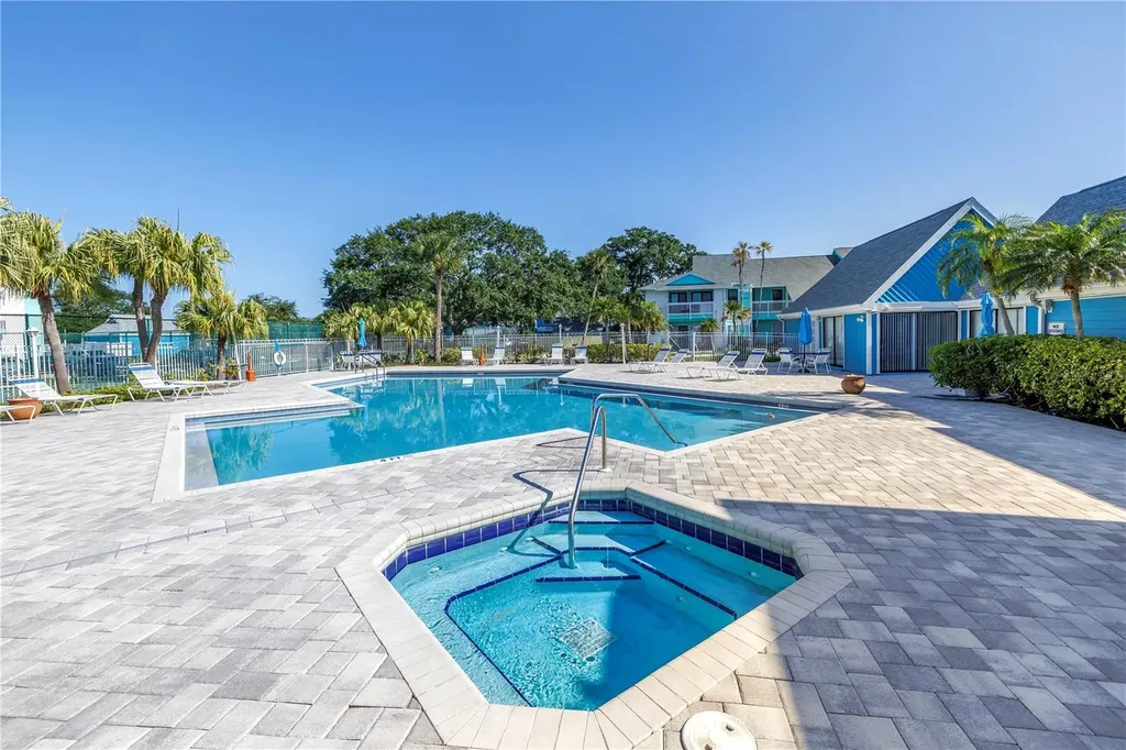 455 Alt 19 S Palm Harbor FL 34683