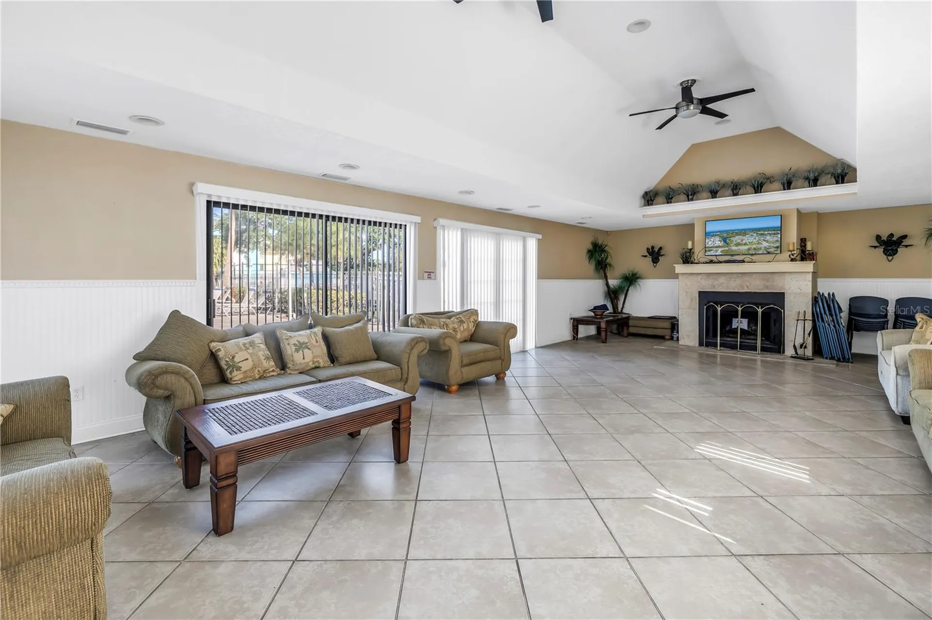 455 Alt 19 S Palm Harbor FL 34683