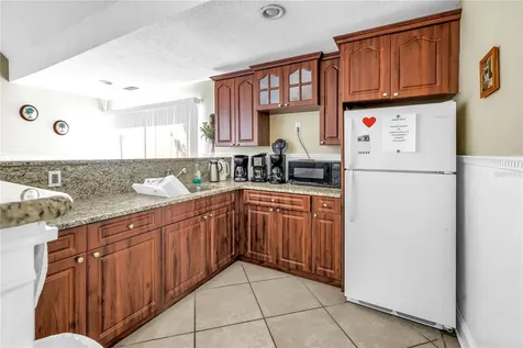455 Alt 19 S Palm Harbor FL 34683