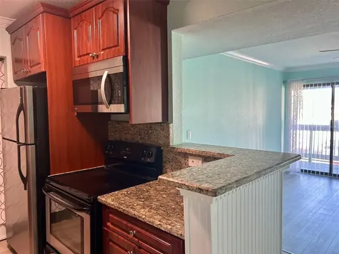 455 Alt 19 S Palm Harbor FL 34683
