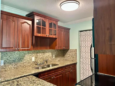 455 Alt 19 S Palm Harbor FL 34683