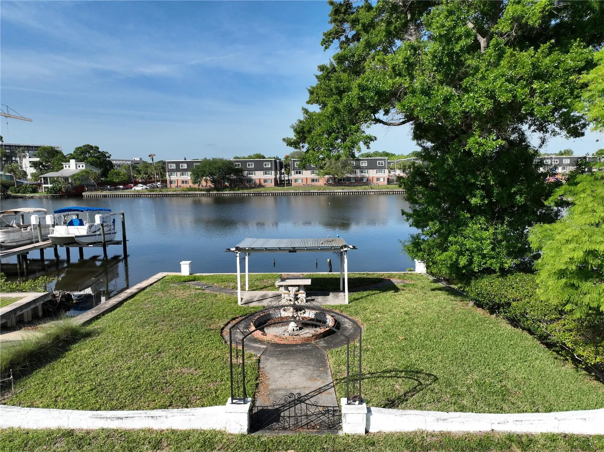 2515 N Riverside Drive Tampa FL 33602