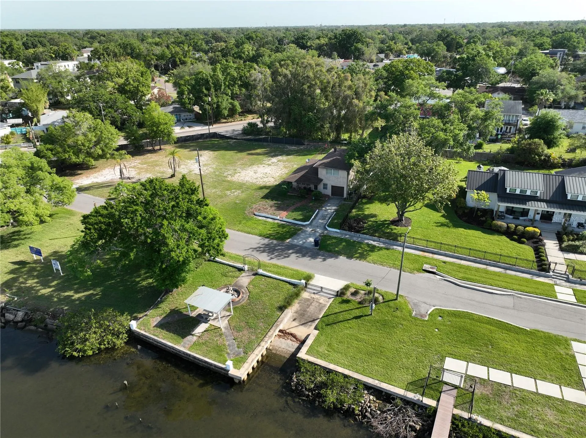 2515 N Riverside Drive Tampa FL 33602