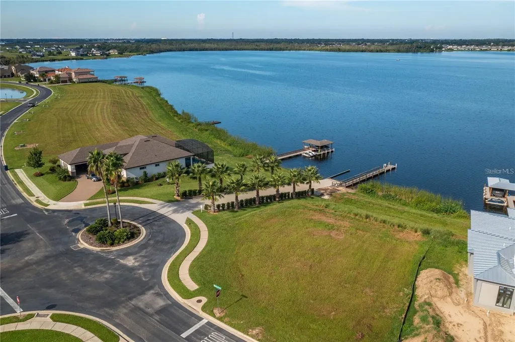 168 Fringe Tree Lake Alfred FL 33850