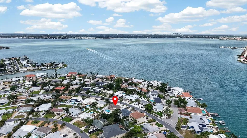 517 39th Avenue St Pete Beach FL 33706