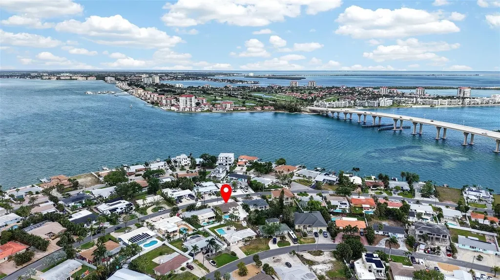 517 39th Avenue St Pete Beach FL 33706