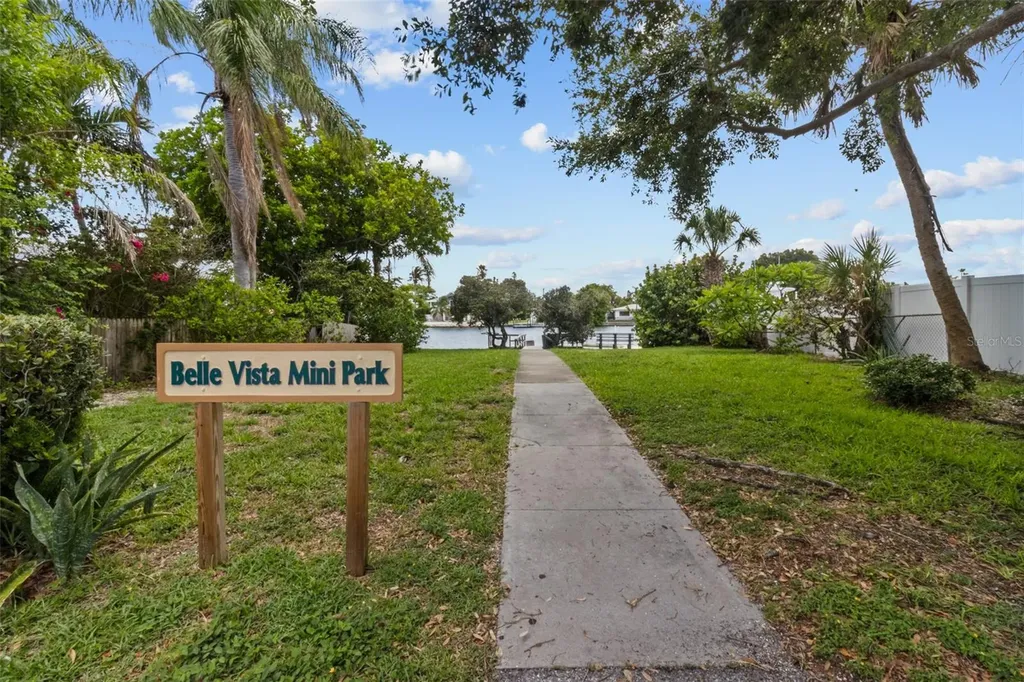 517 39th Avenue St Pete Beach FL 33706