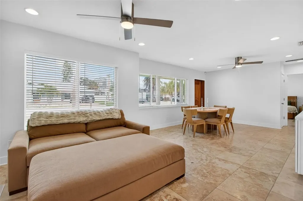 517 39th Avenue St Pete Beach FL 33706