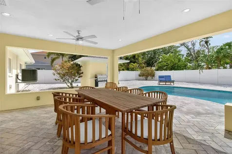 517 39th Avenue St Pete Beach FL 33706