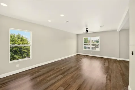 206 N Macdill Avenue Tampa FL 33609