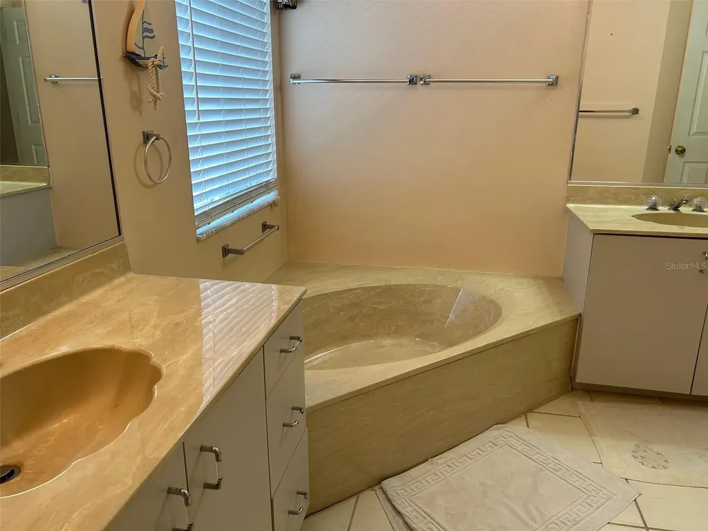 6101 34th Street W Bradenton FL 34210