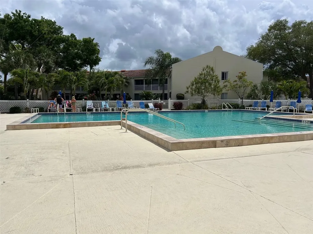 6101 34th Street W Bradenton FL 34210