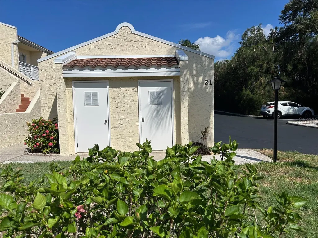 6101 34th Street W Bradenton FL 34210
