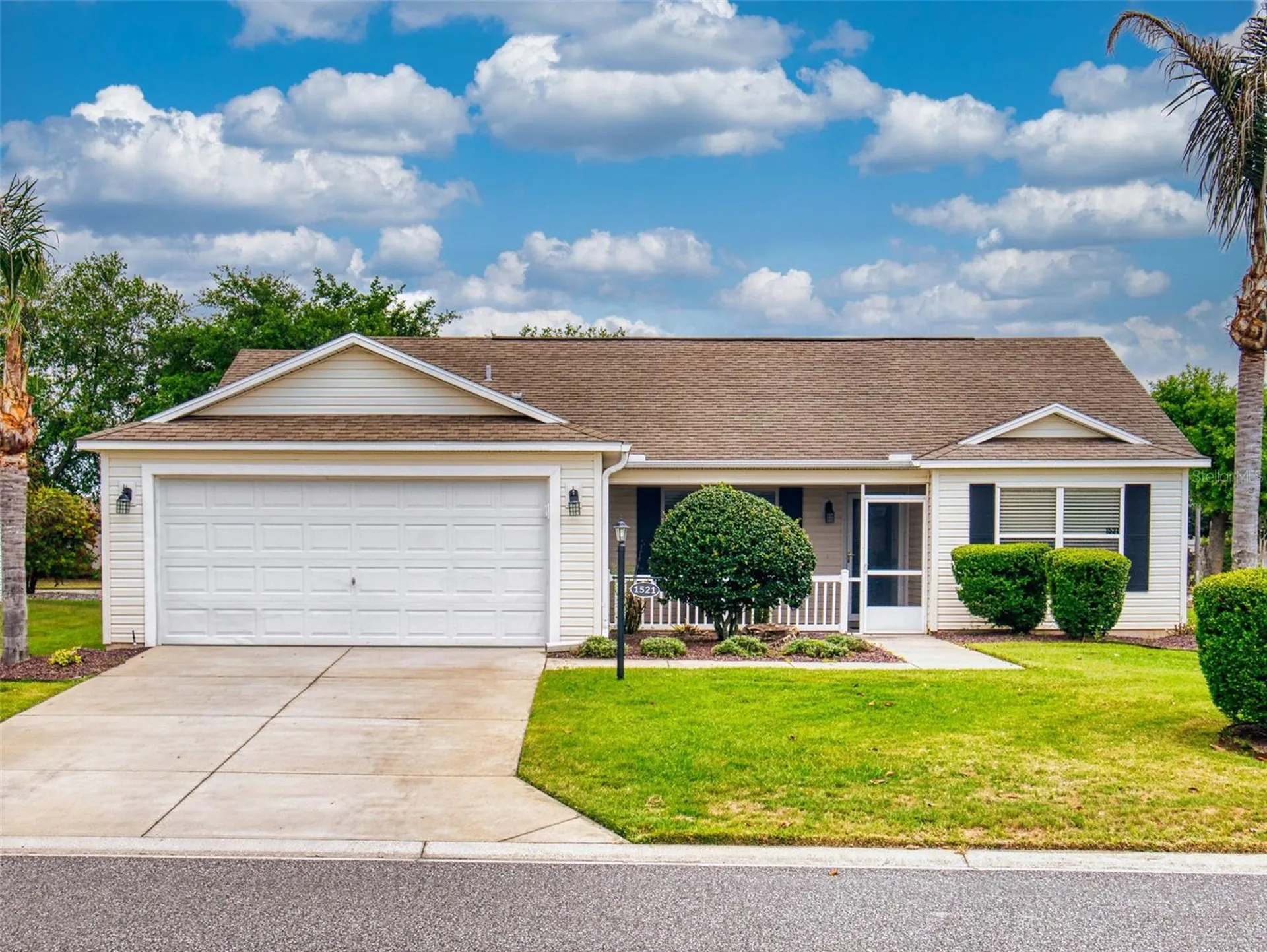 1521 Hollyberry Place The Villages FL 32162