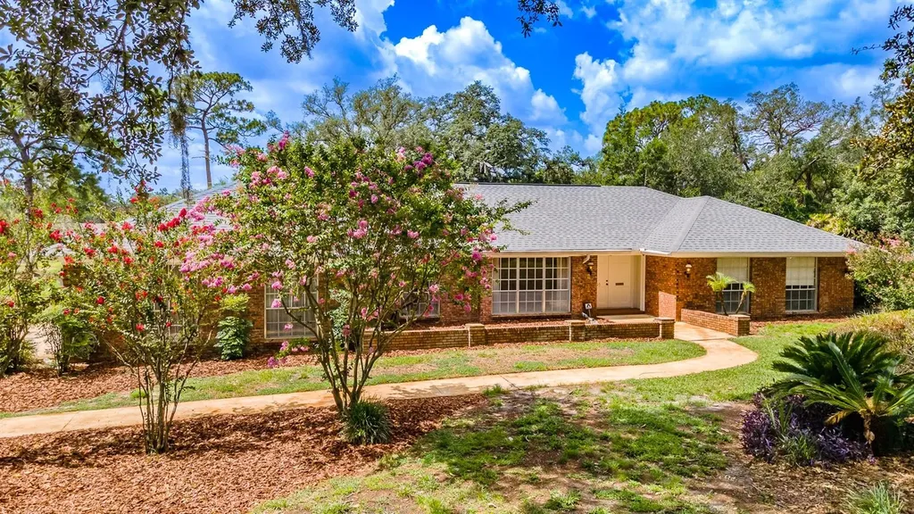 305 S Sweetwater Boulevard Longwood FL 32779