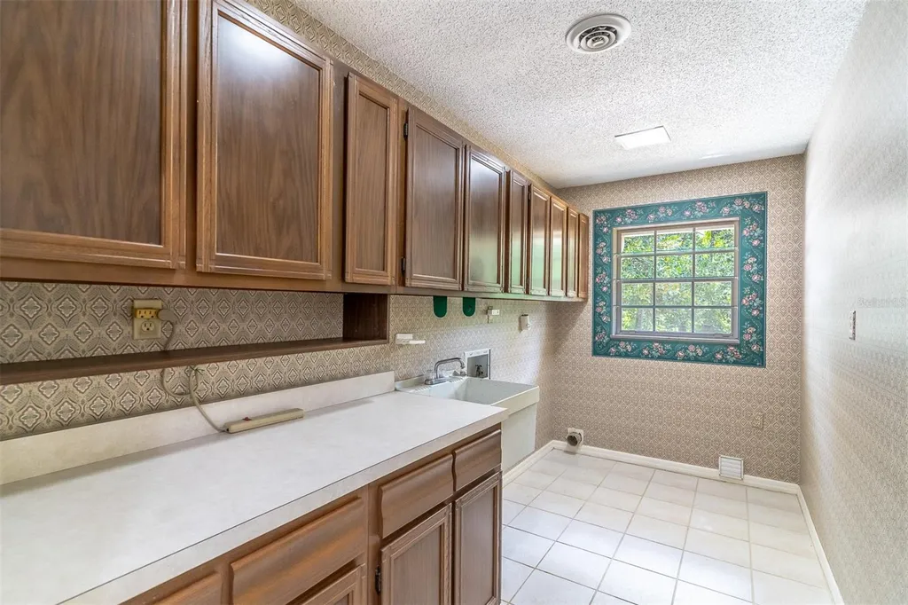 305 S Sweetwater Boulevard Longwood FL 32779