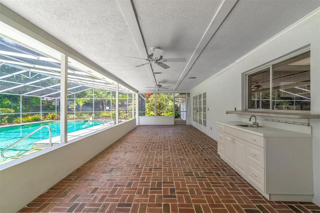305 S Sweetwater Boulevard Longwood FL 32779