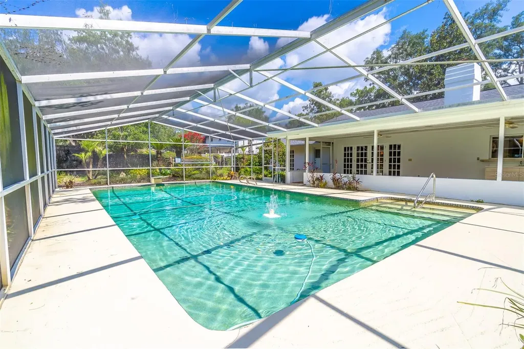 305 S Sweetwater Boulevard Longwood FL 32779