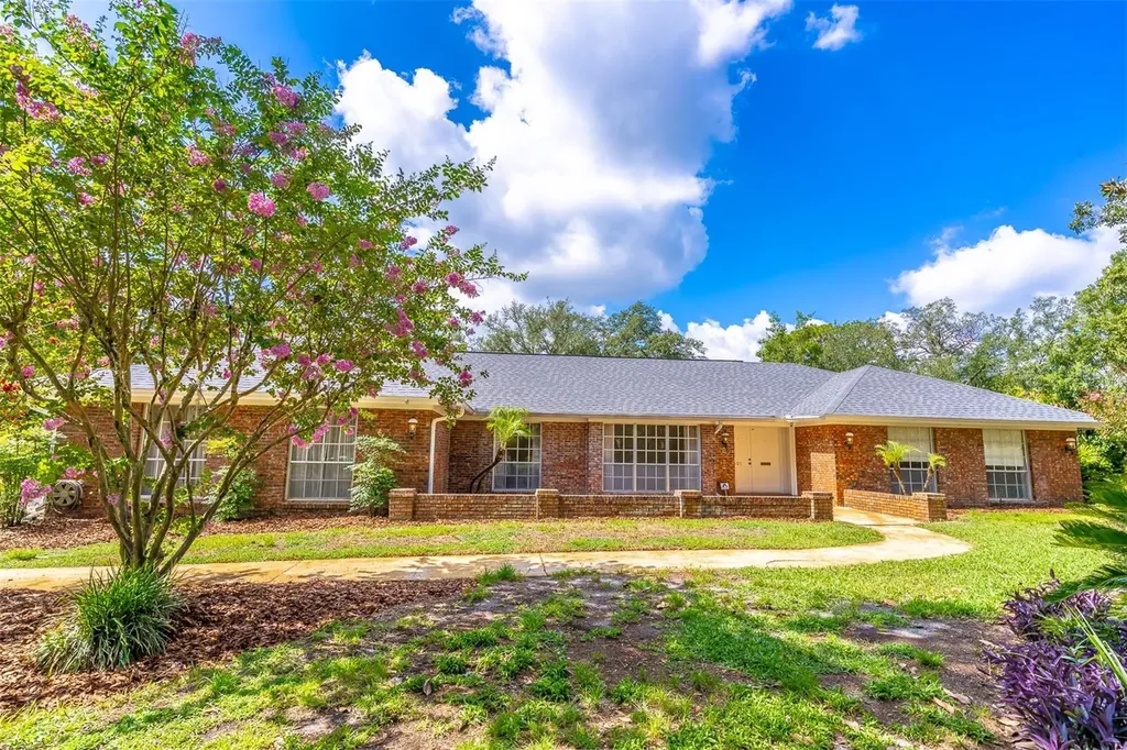 305 S Sweetwater Boulevard Longwood FL 32779