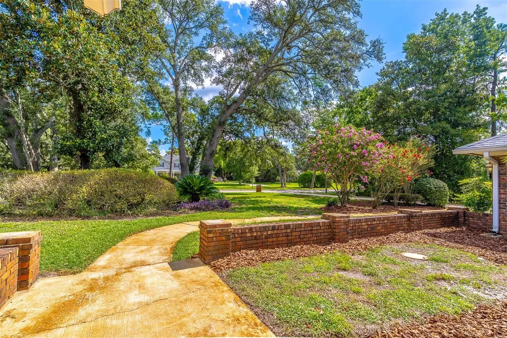 305 S Sweetwater Boulevard Longwood FL 32779