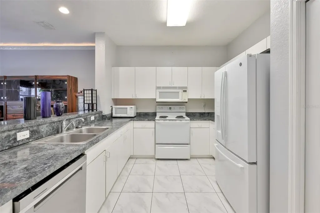 6400 46th Avenue N Kenneth City FL 33709
