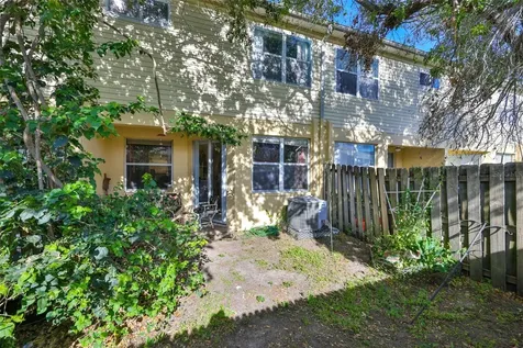 6400 46th Avenue N Kenneth City FL 33709