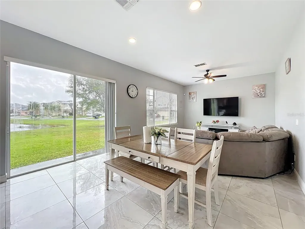 2238 Cedar Garden Drive Orlando FL 32824