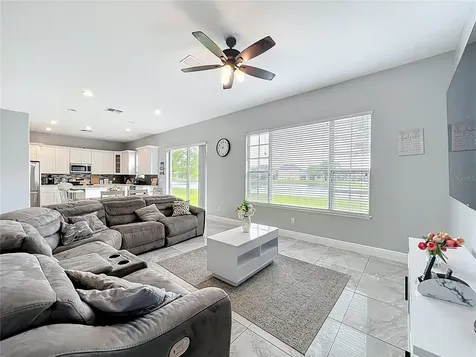 2238 Cedar Garden Drive Orlando FL 32824