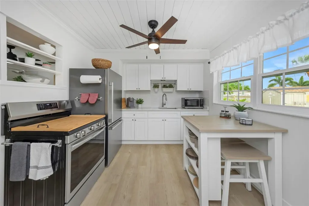 550 80th Avenue St Pete Beach FL 33706