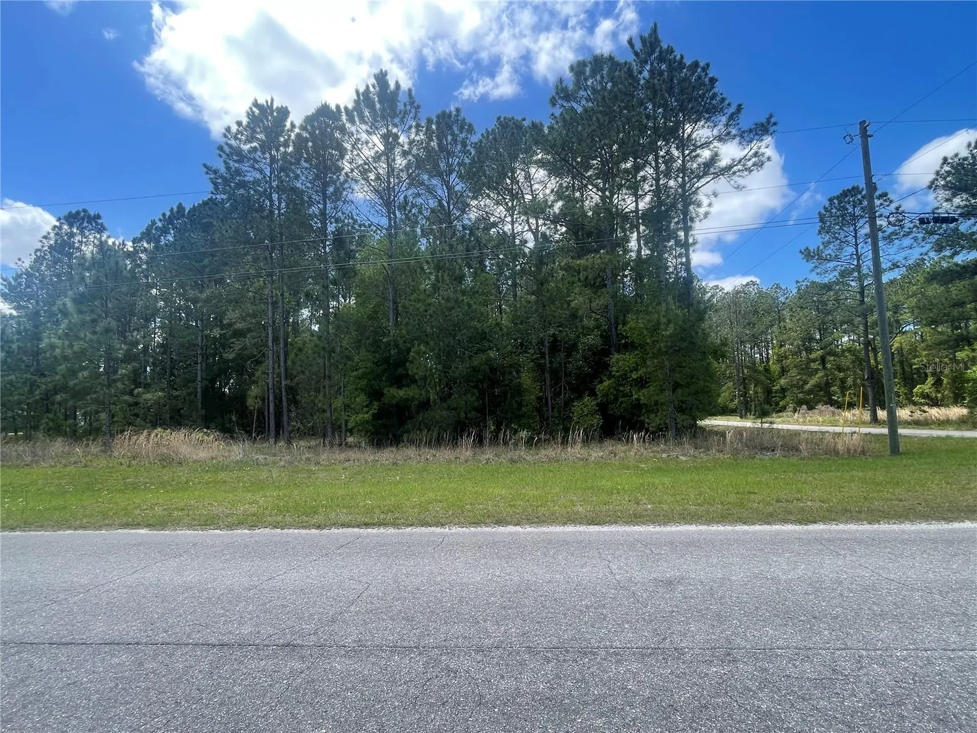 200 Fisher Road Ocklawaha FL 32179