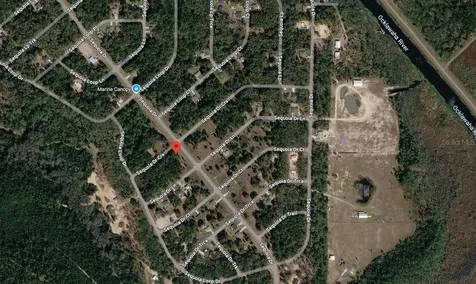 200 Fisher Road Ocklawaha FL 32179