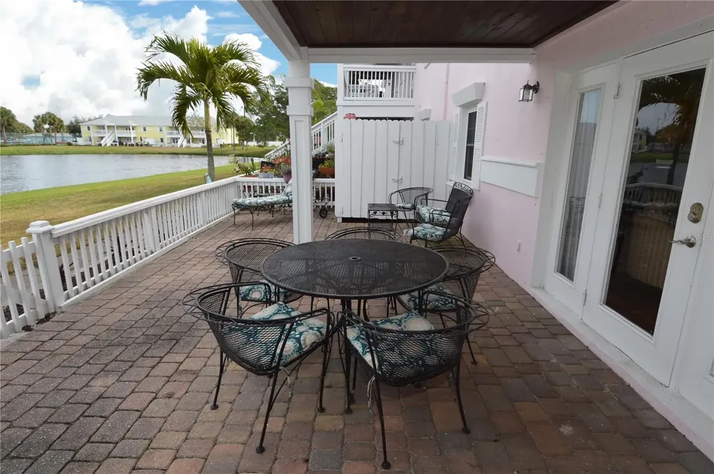 213 Seahorse Drive SE St Petersburg FL 33705