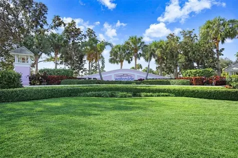 213 Seahorse Drive SE St Petersburg FL 33705