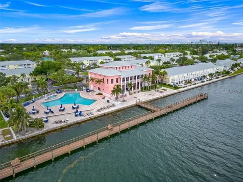 213 Seahorse Drive SE St Petersburg FL 33705