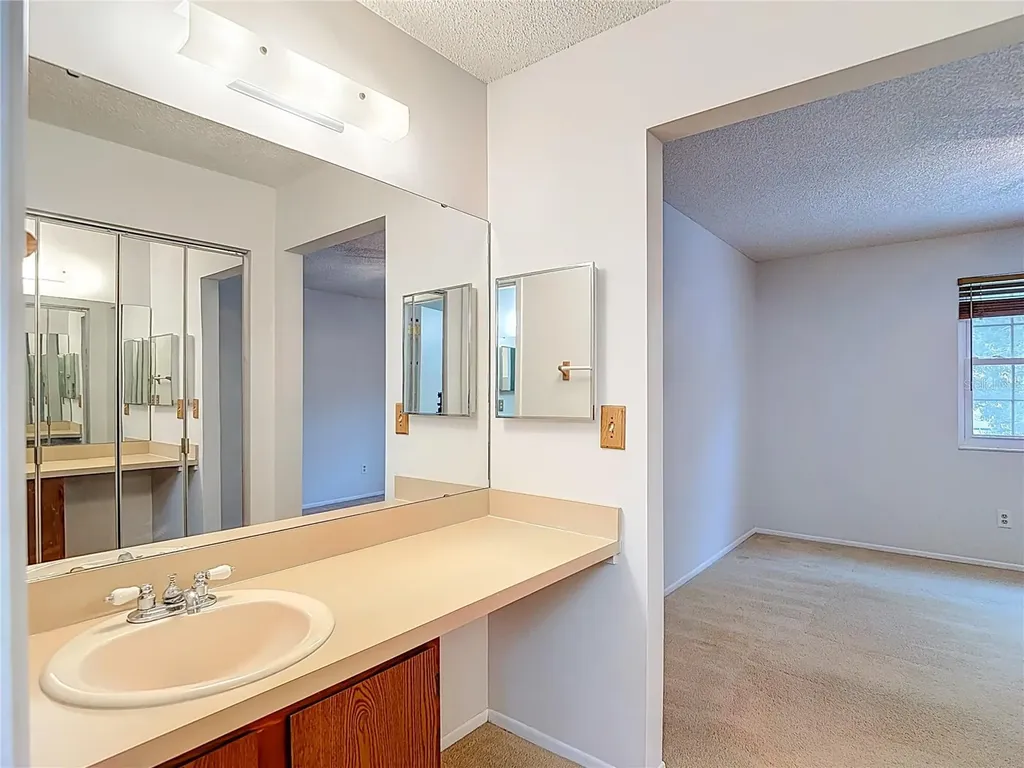 16851 Le Clare Shores Drive Tampa FL 33624