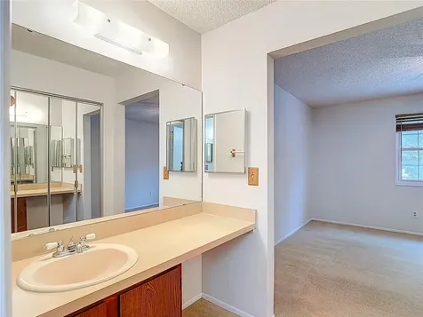 16851 Le Clare Shores Drive Tampa FL 33624