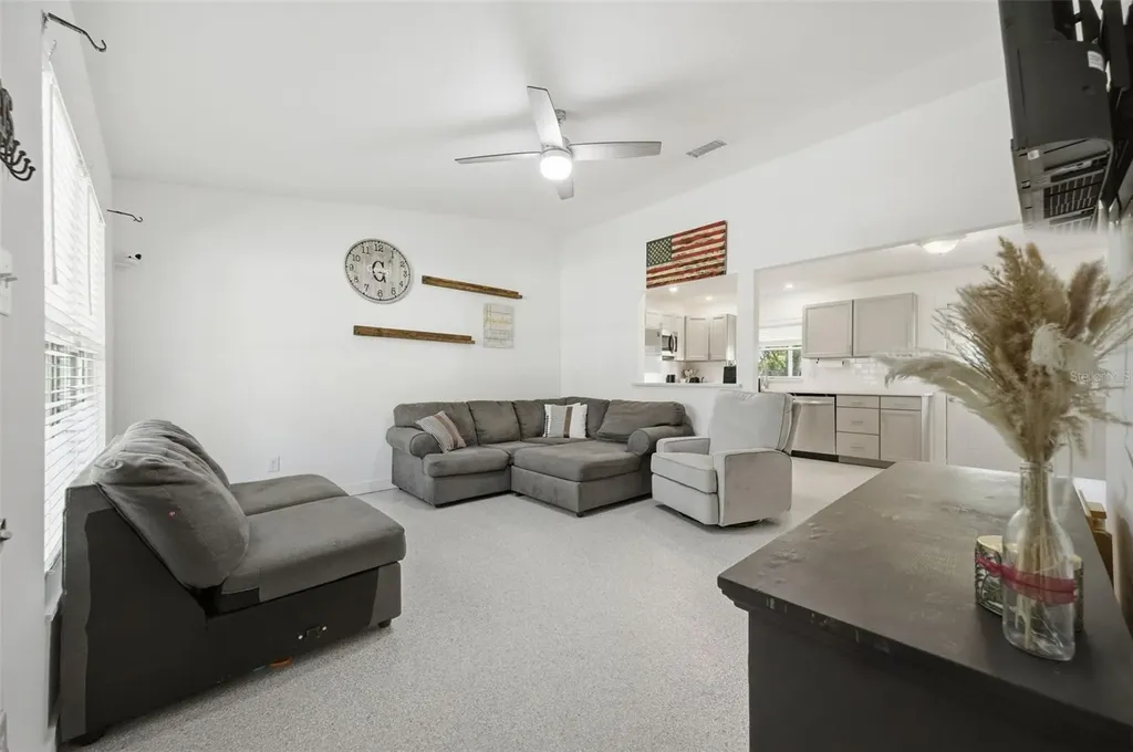 720 Locust Street Tarpon Springs FL 34689