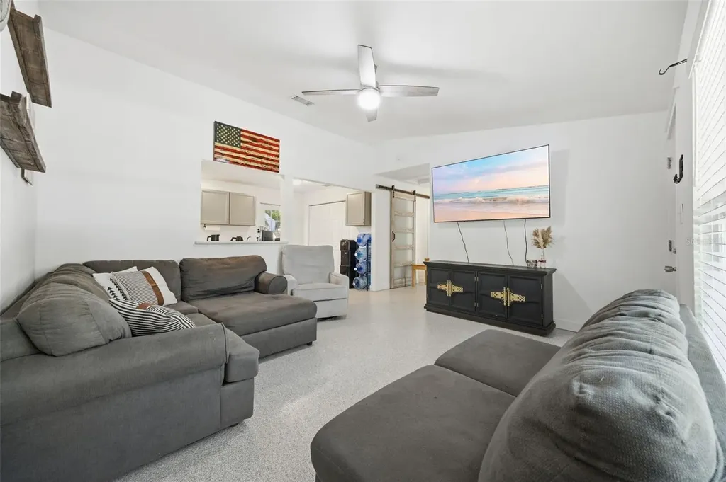 720 Locust Street Tarpon Springs FL 34689