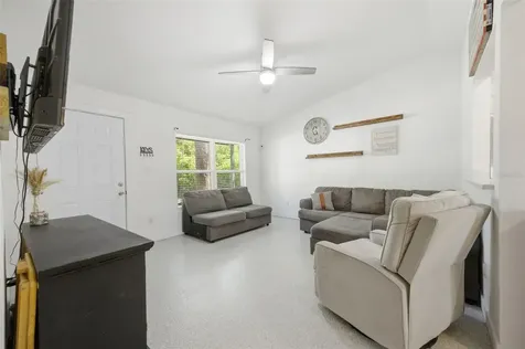 720 Locust Street Tarpon Springs FL 34689