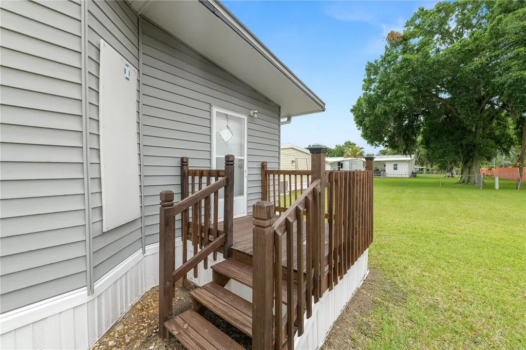 1610 Reynolds Road Lakeland FL 33801