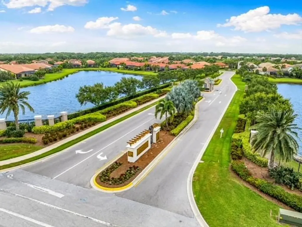 4653 Royal Dornoch Circle Bradenton FL 34211
