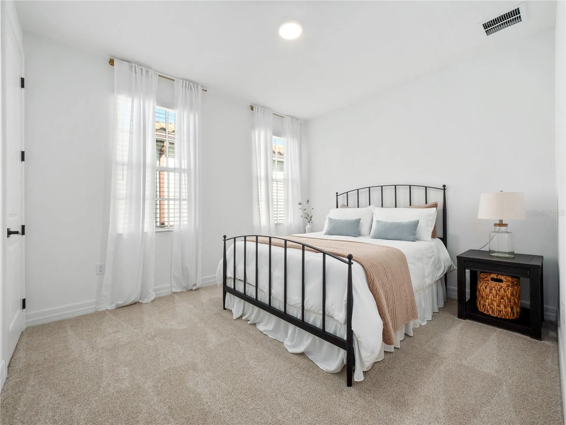 7484 Estuary Lake Loop Celebration FL 34747