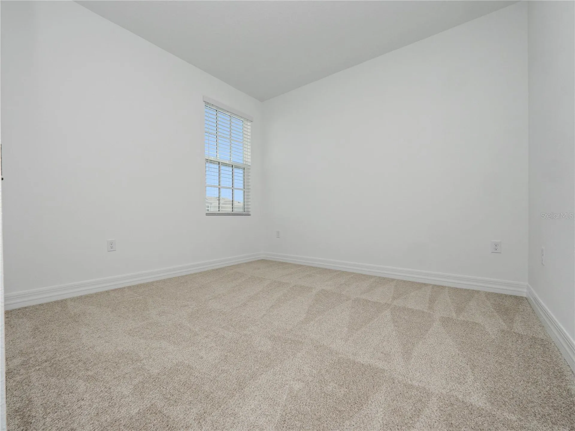 7484 Estuary Lake Loop Celebration FL 34747