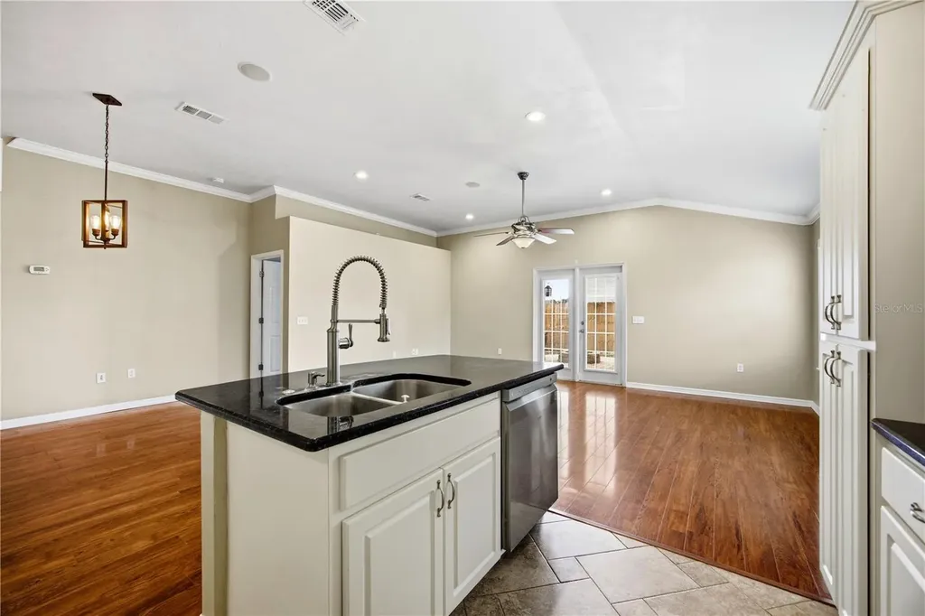 25488 NW 10th Avenue Newberry FL 32669