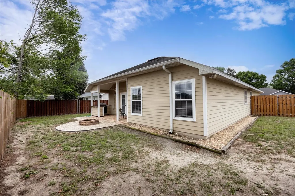 25488 NW 10th Avenue Newberry FL 32669