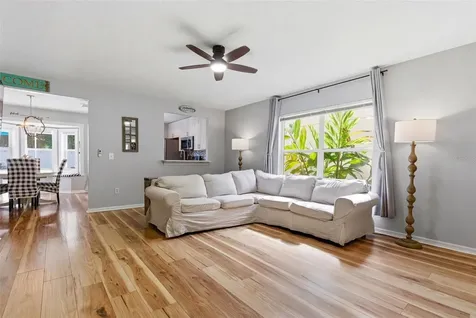 5805 Meadowpark Place Lithia FL 33547