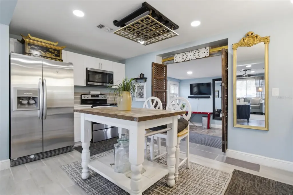4831 Fairfield Avenue S St Petersburg FL 33711